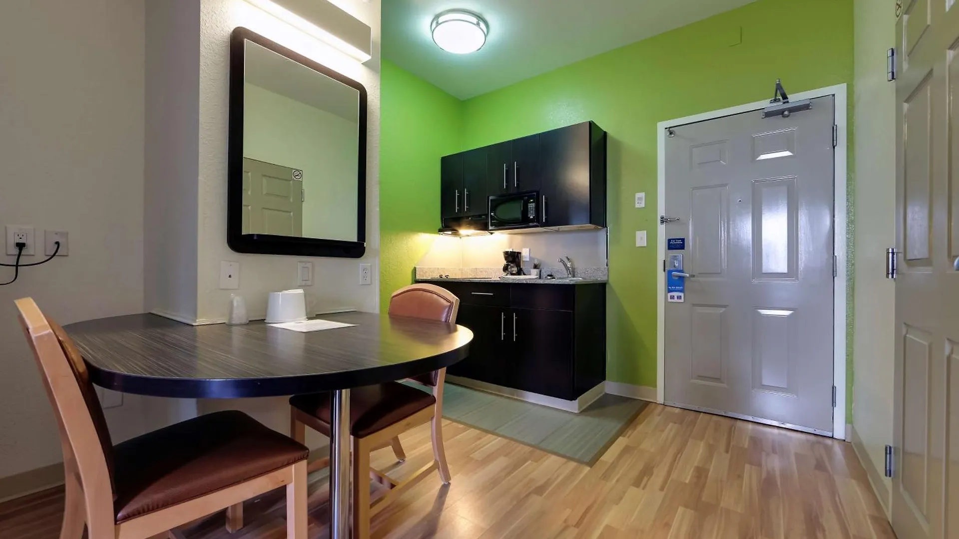 Studio 6 Toronto - Mississauga With Kitchenettes 호텔