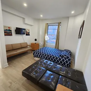 https://297-big-cozy-private-room-b-75inch-tvnetflix-big-bed.hotels-in-montreal.org